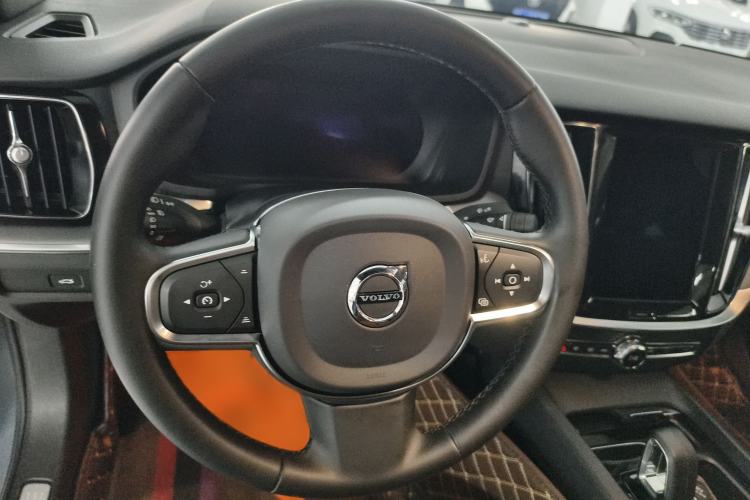 Used Volvo S60 2023 B4 Zhiyi Luxury Edition Steering Wheel