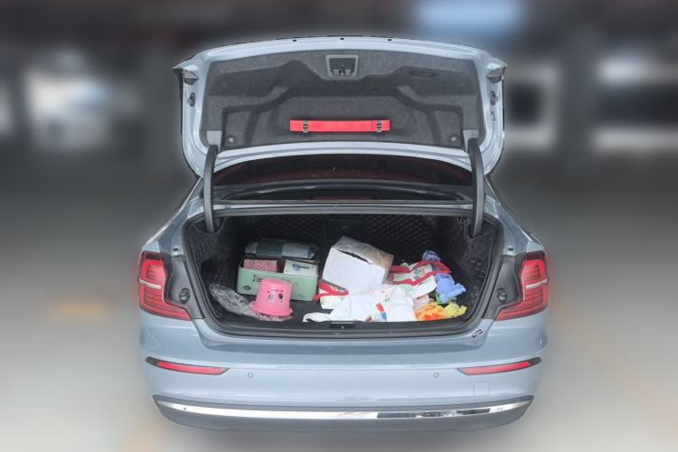 Used Volvo S60 2023 B4 Zhiyi Luxury Edition Trunk