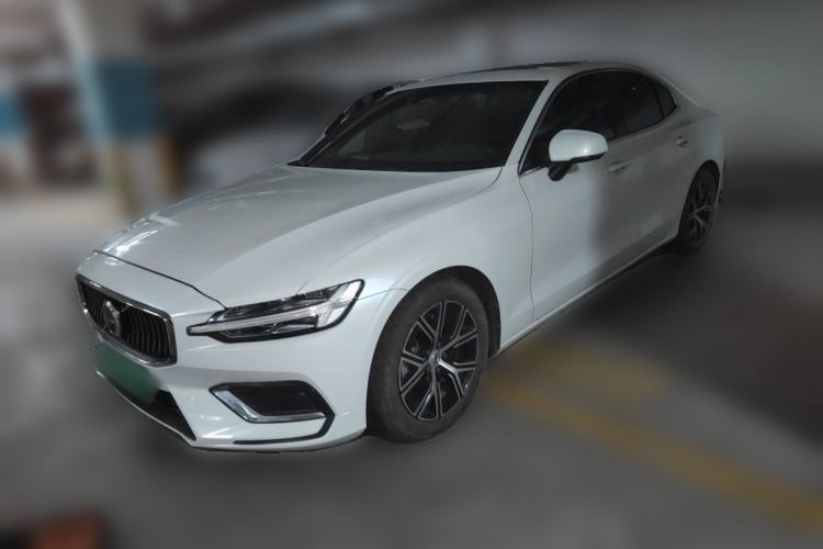 Used Volvo S60 2023 B4 Zhiyi Luxury Edition Guazi used car, China used car export, Used car for sale, Used cars, Cheapest cars for sale
