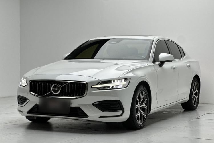 Used Volvo S60 2023 B4 Zhiyi Luxury Edition Guazi used car, China used car export, Used car for sale, Used  cars, Cheapest cars for sale