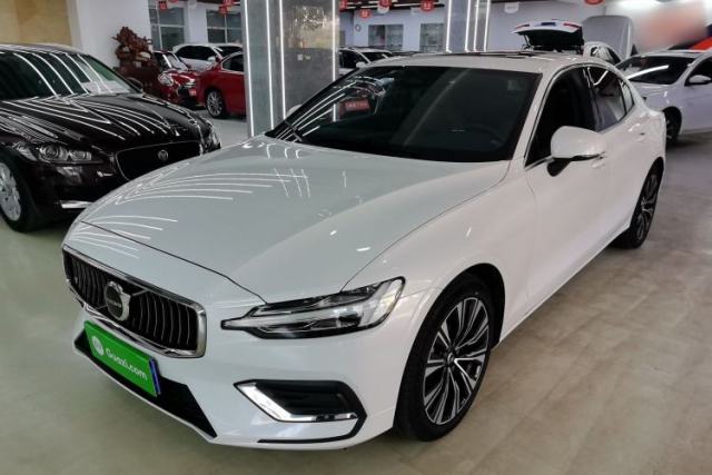 Used Volvo S60 2023 B4 Zhiyuan Luxury Edition