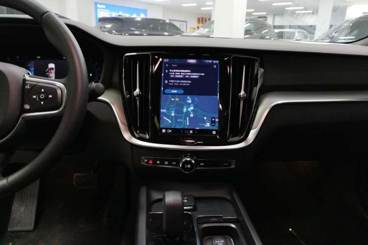 Used Volvo S60 2023 B4 Zhiyi Luxury Edition Audio And AC Panel