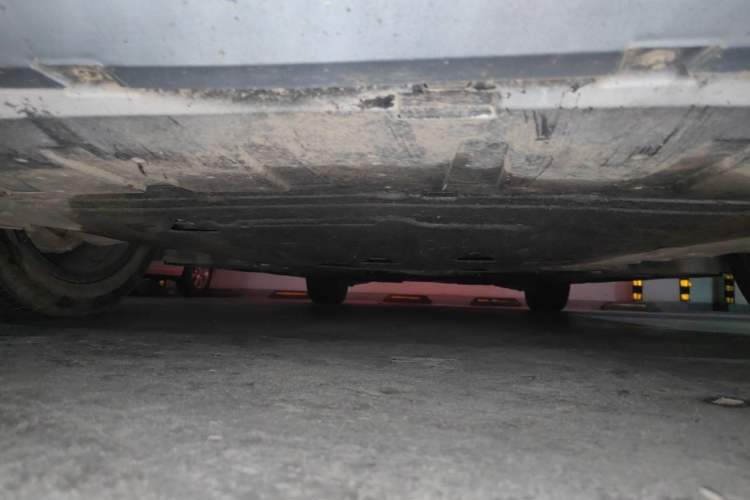 Used Volvo S60 2023 B4 Zhiyi Luxury Edition Chassis Front