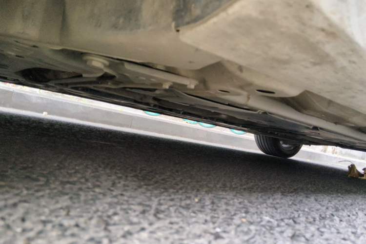 Used Volvo S60 2023 B4 Zhiyi Luxury Edition Chassis Front Left
