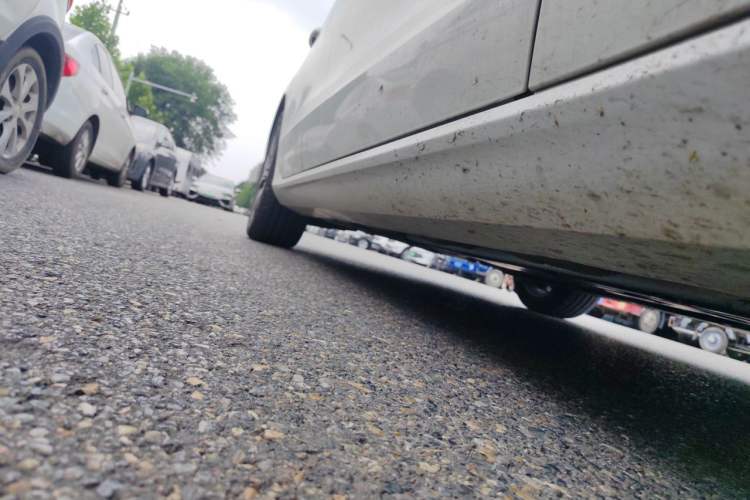Used Volvo S60 2023 B4 Zhiyi Luxury Edition Chassis Front Right