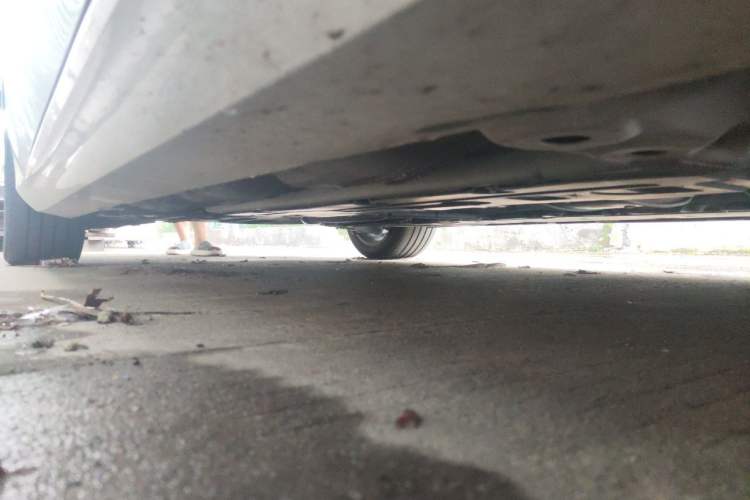 Used Volvo S60 2023 B4 Zhiyuan Luxury Edition Chassis Front Right