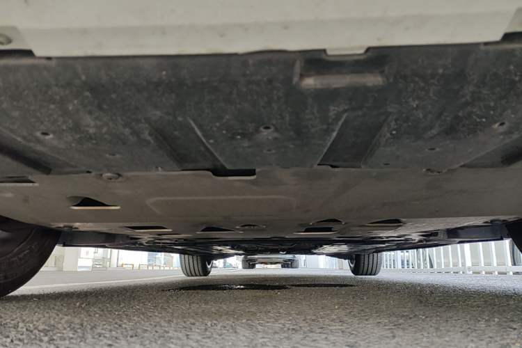 Used Volvo S60 2023 B4 Zhiyuan Luxury Edition Chassis Front