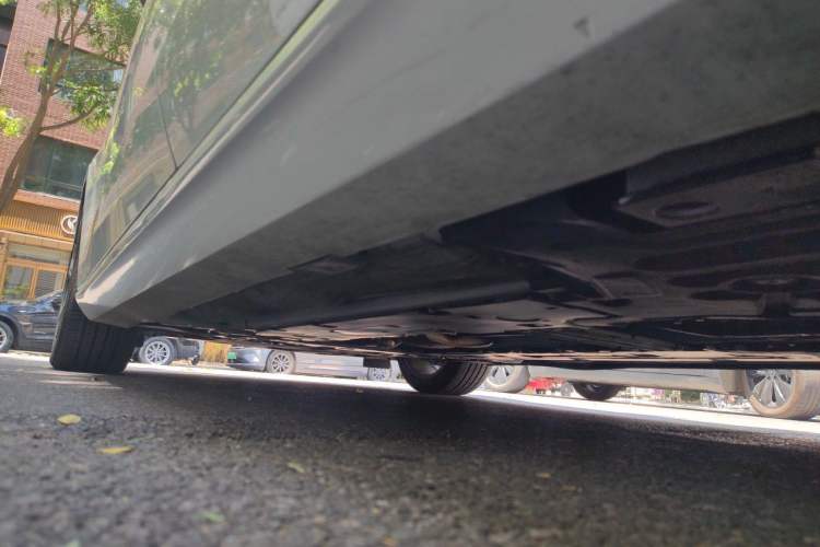Used Volvo S60 2023 B5 Zhiya Sport Edition Chassis Rear Left
