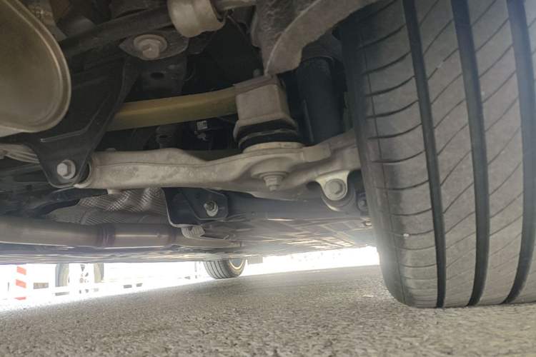 Used Volvo S60 2023 B4 Zhiyuan Luxury Edition Chassis Rear Right