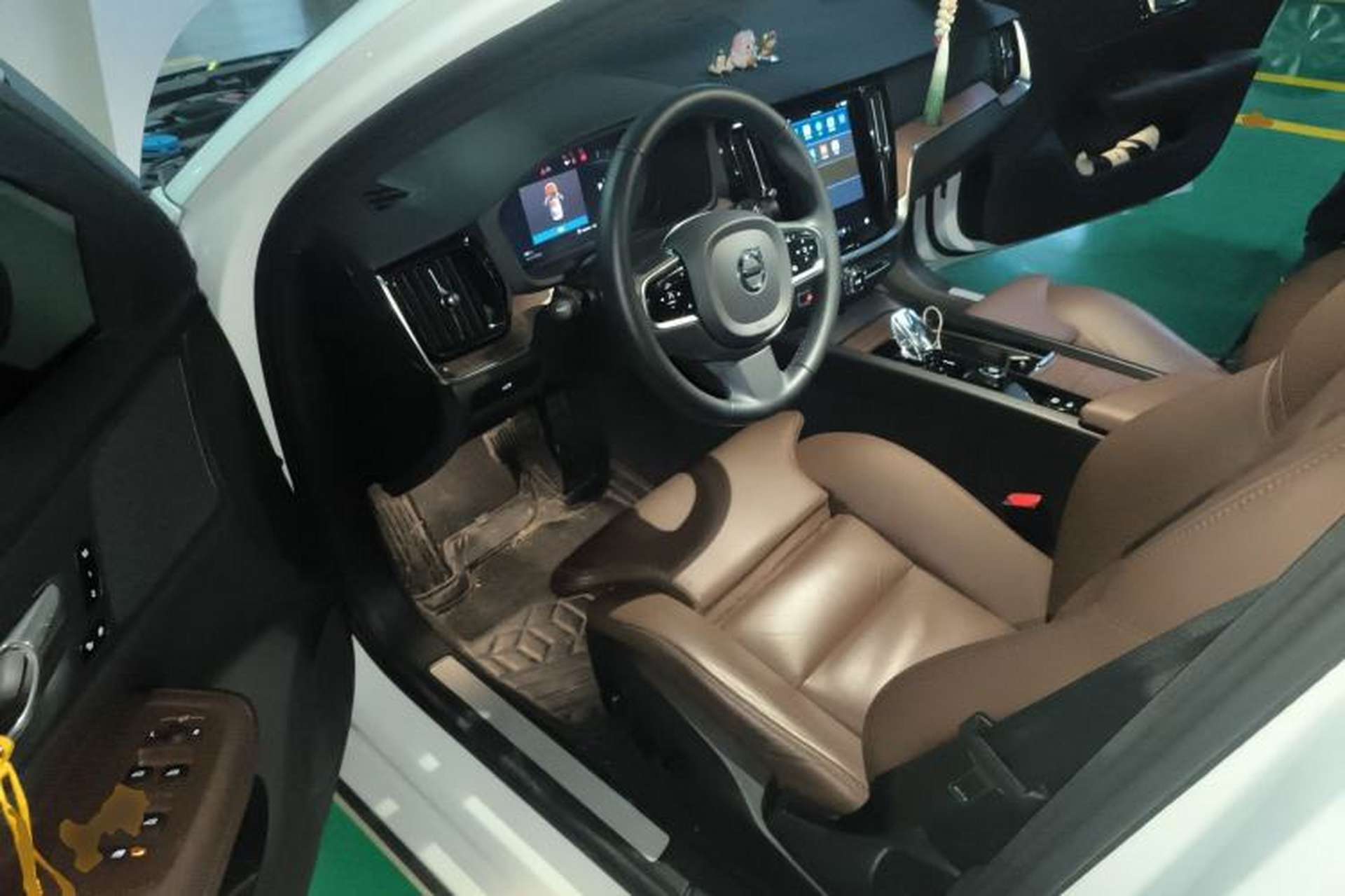 Used Volvo S60 2023 B4 Zhiyuan Luxury Edition Driver Seat