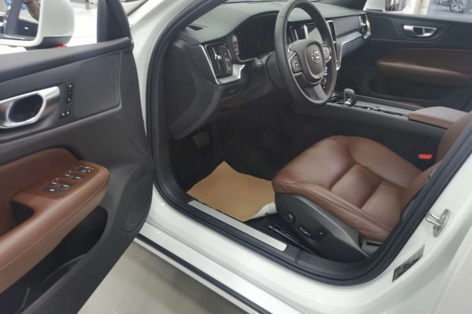 Used Volvo S60 2023 B4 Zhiyi Luxury Edition Driver Seat