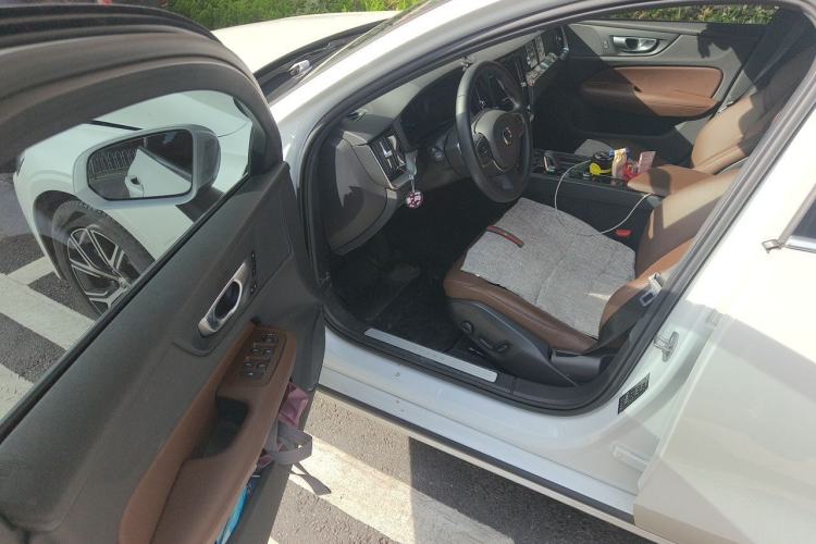 Used Volvo S60 2023 B4 Zhiyi Luxury Edition Driver Seat