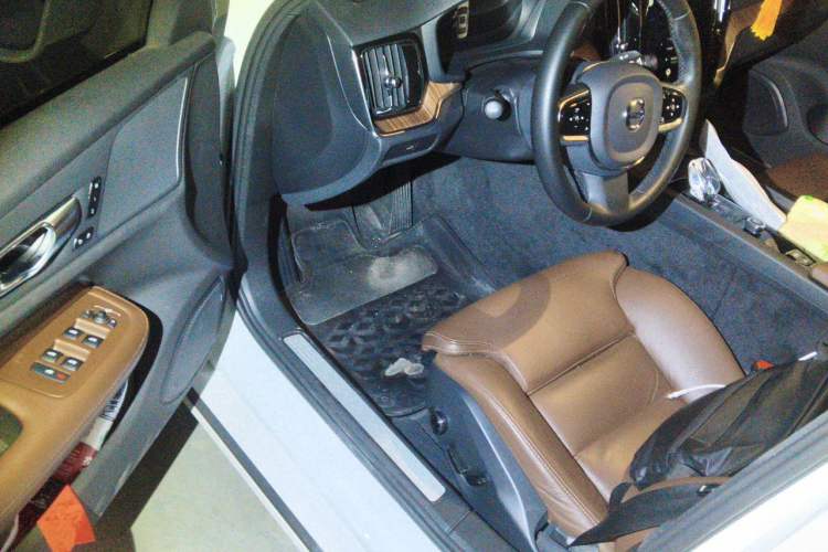Used Volvo S60 2023 B4 Zhiyuan Luxury Edition Driver Seat