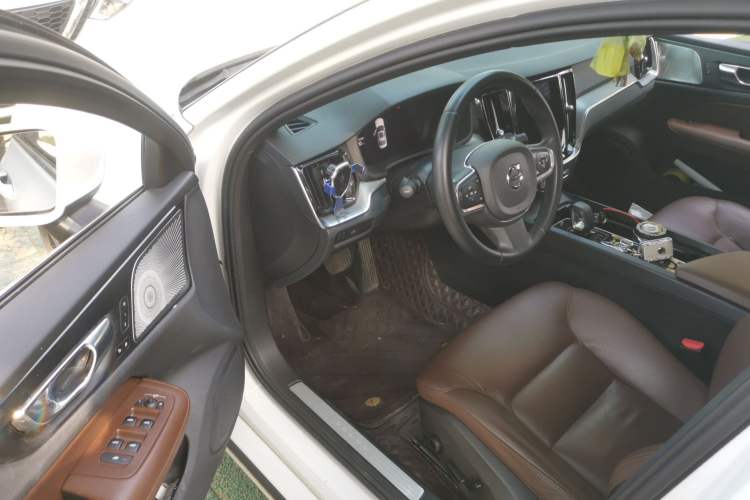 Used Volvo S60 2023 B4 Zhiyi Luxury Edition Driver Seat