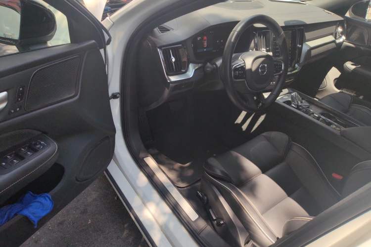 Used Volvo S60 2023 B5 Zhiya Sport Edition Driver Seat