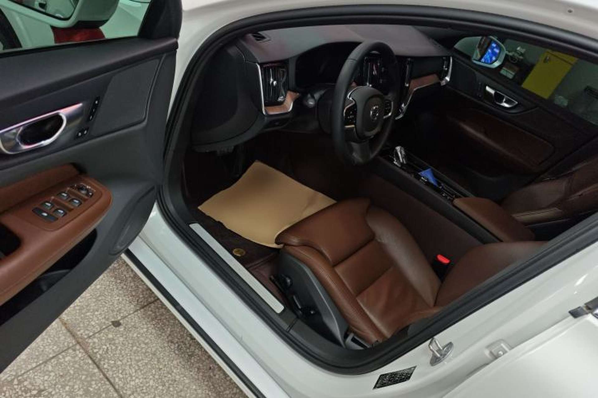 Used Volvo S60 2023 B4 Zhiyuan Luxury Edition Driver Seat
