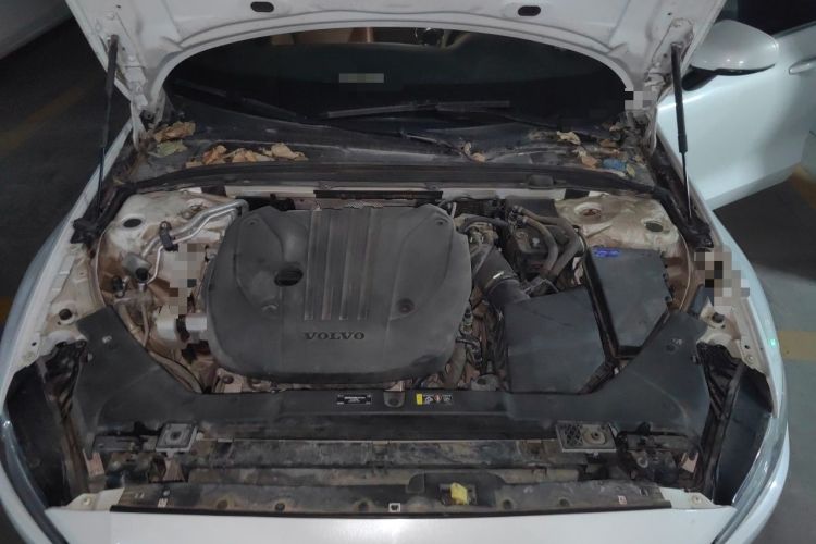 Used Volvo S60 2023 B4 Zhiyi Luxury Edition Engine Bay