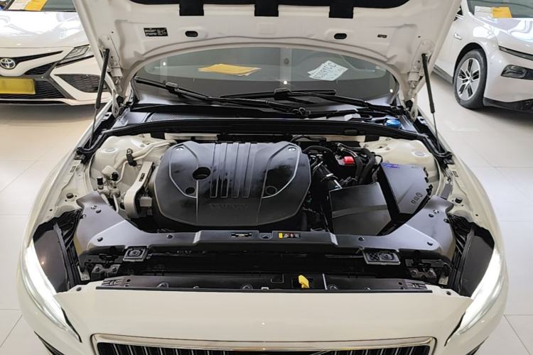 Used Volvo S60 2023 B4 Zhiyi Luxury Edition Engine Bay