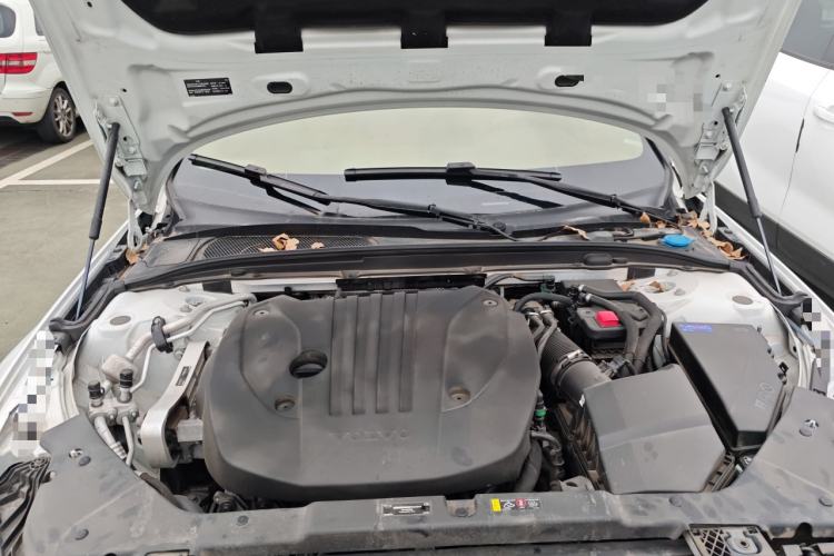 Used Volvo S60 2023 B4 Zhiyi Luxury Edition Engine Bay