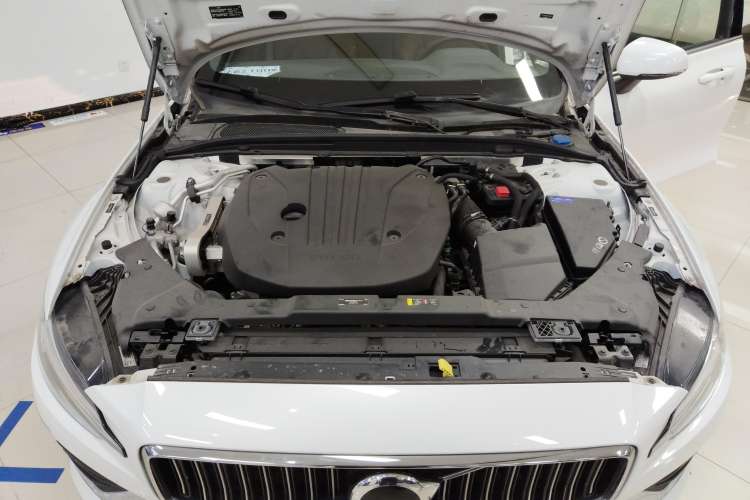 Used Volvo S60 2023 B4 Zhiyi Luxury Edition Engine Bay