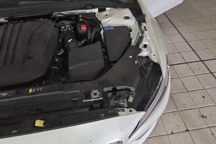 Used Volvo S60 2023 B4 Zhiyi Luxury Edition Engine Bay Left