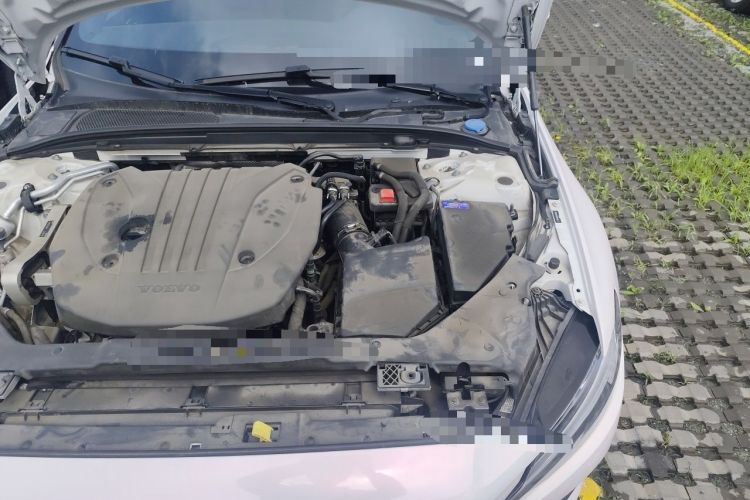 Used Volvo S60 2023 B4 Zhiyuan Luxury Edition Engine Bay Left