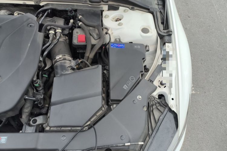 Used Volvo S60 2023 B4 Zhiyuan Sport Edition Engine Bay Left