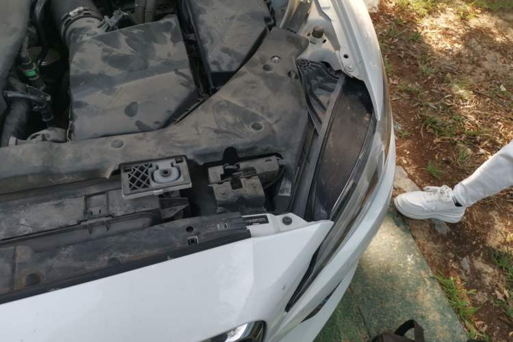 Used Volvo S60 2023 B4 Zhiyi Luxury Edition Engine Bay Left