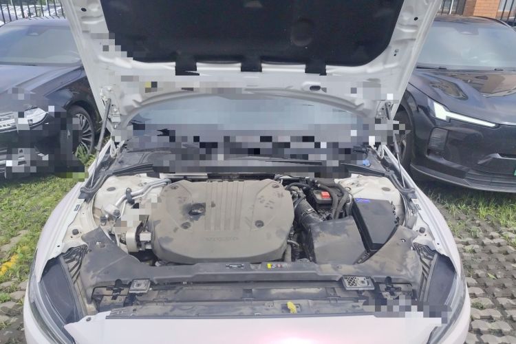 Used Volvo S60 2023 B4 Zhiyuan Luxury Edition Engine Bay