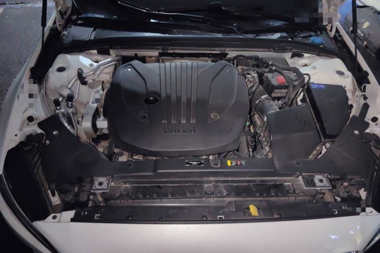 Used Volvo S60 2023 B4 Zhiyi Luxury Edition Engine Bay