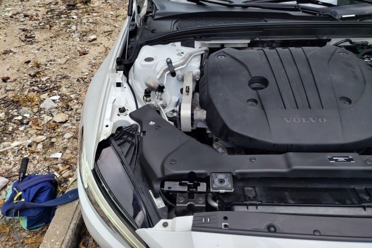 Used Volvo S60 2023 B4 Zhiyi Luxury Edition Engine Bay Right