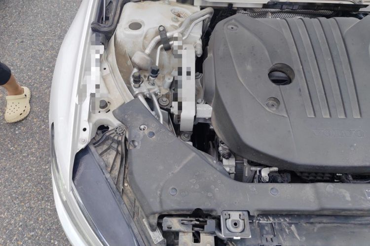 Used Volvo S60 2023 B4 Zhiyi Luxury Edition Engine Bay Right