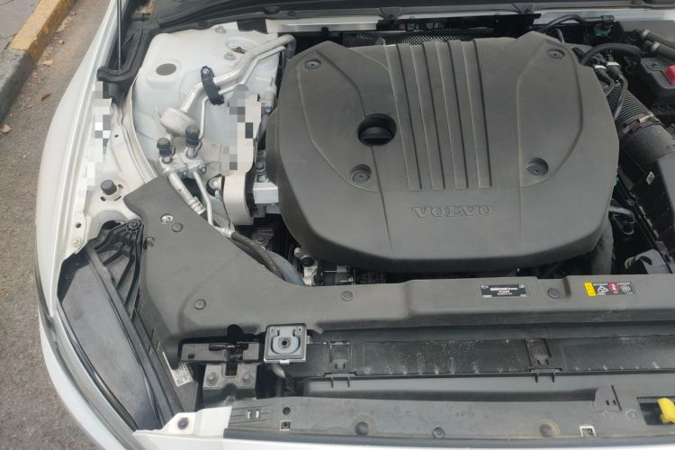 Used Volvo S60 2023 B4 Zhiyi Luxury Edition Engine Bay Right