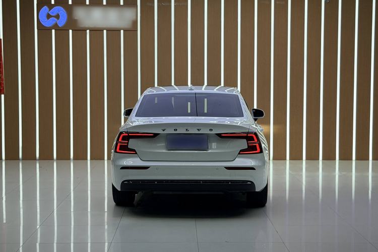 Used Volvo S60 2023 B4 Zhiyi Luxury Edition Exterior 3