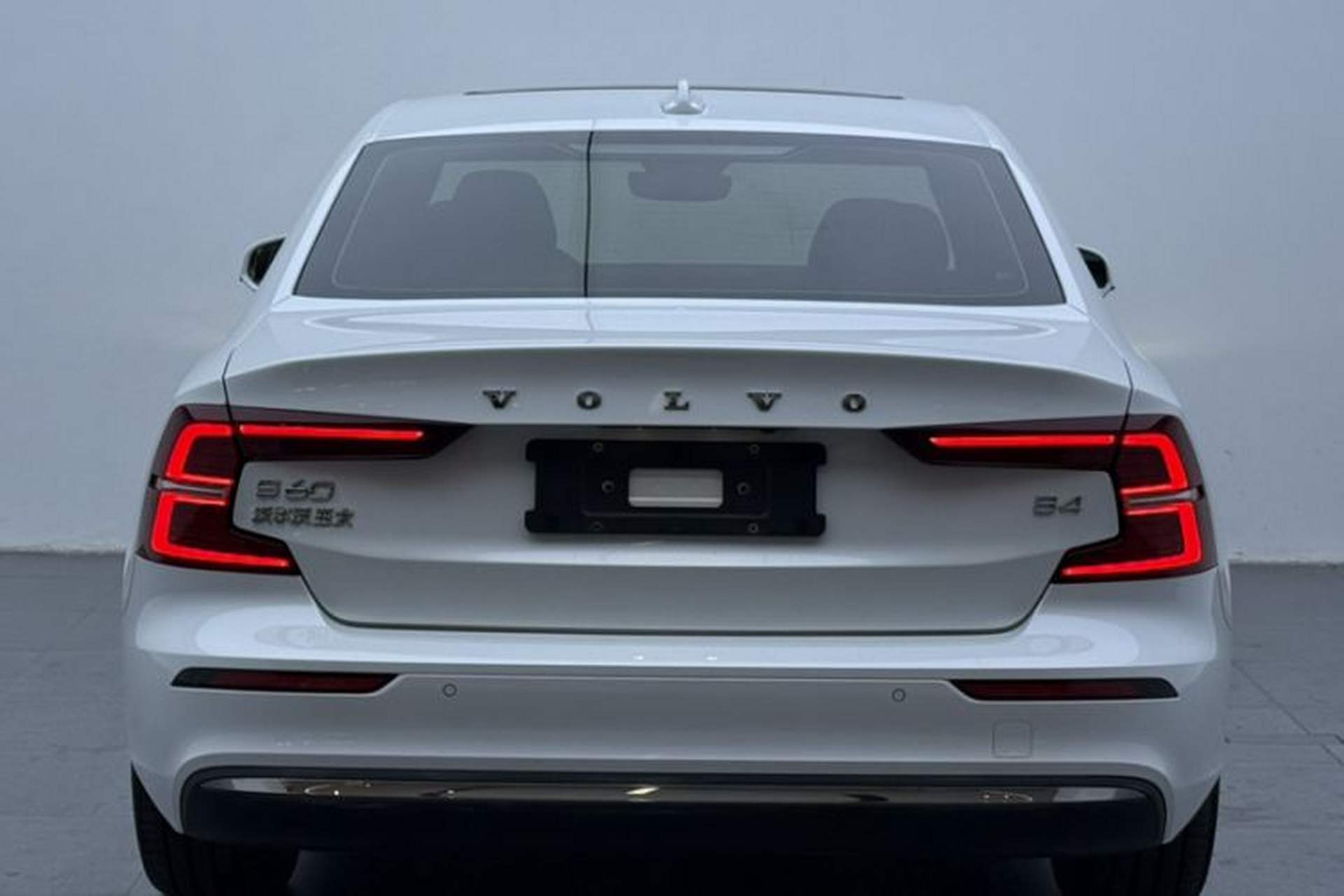 Used Volvo S60 2023 B4 Zhiyuan Luxury Edition Exterior 3