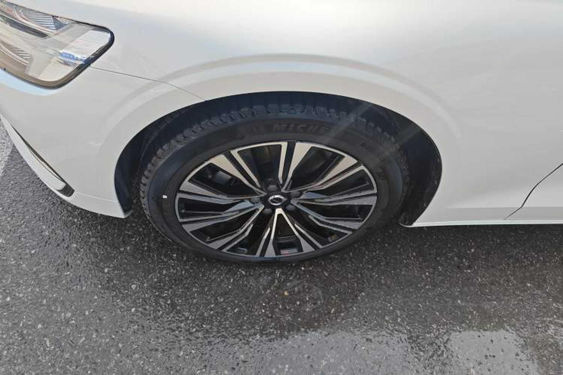 Used Volvo S60 2023 B4 Zhiyuan Luxury Edition Exterior 4