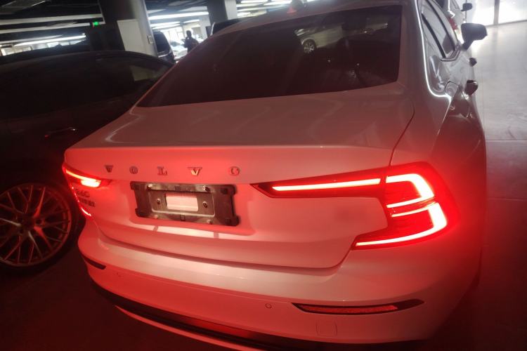 Used Volvo S60 2023 B4 Zhiyuan Sport Edition Exterior 4