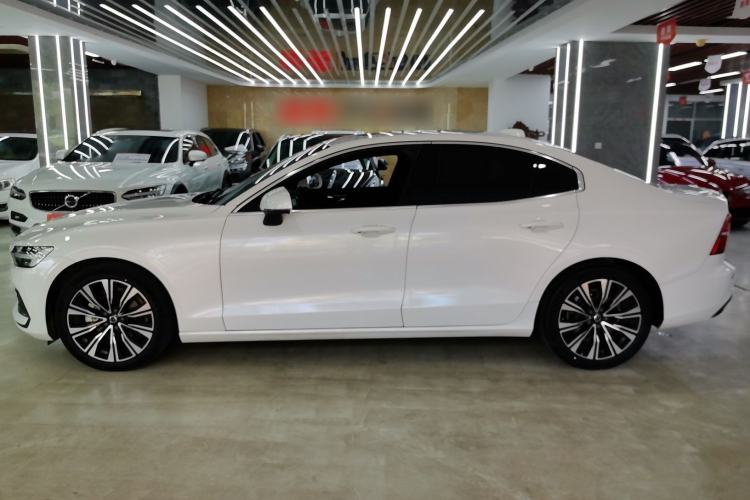 Used Volvo S60 2023 B4 Zhiyuan Luxury Edition Exterior 5