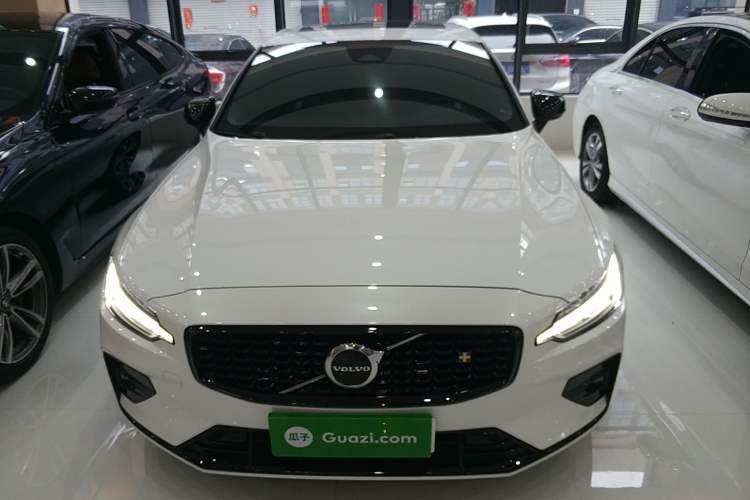 Used Volvo S60 2023 B5 Zhiya Sport Edition Front