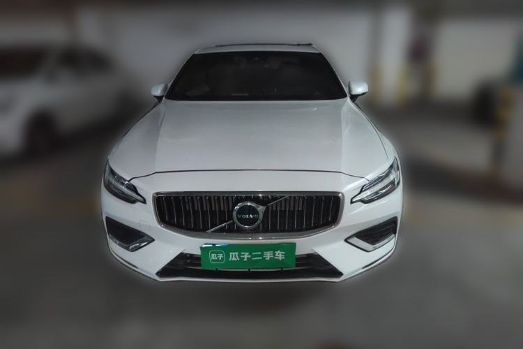 Used Volvo S60 2023 B4 Zhiyi Luxury Edition Front
