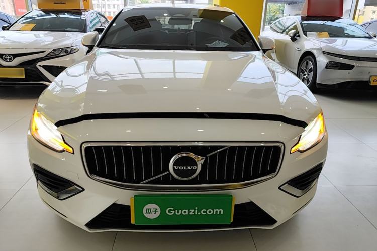 Used Volvo S60 2023 B4 Zhiyi Luxury Edition Front