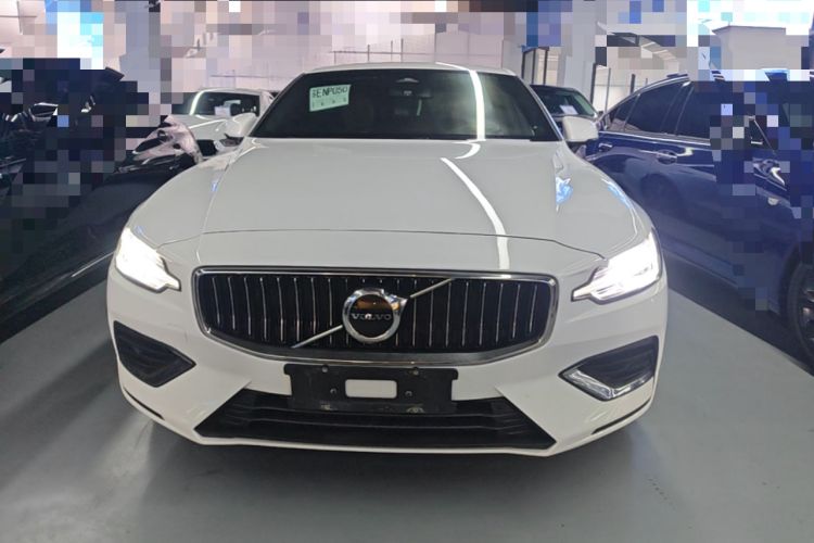 Used Volvo S60 2023 B4 Zhiyi Luxury Edition Front
