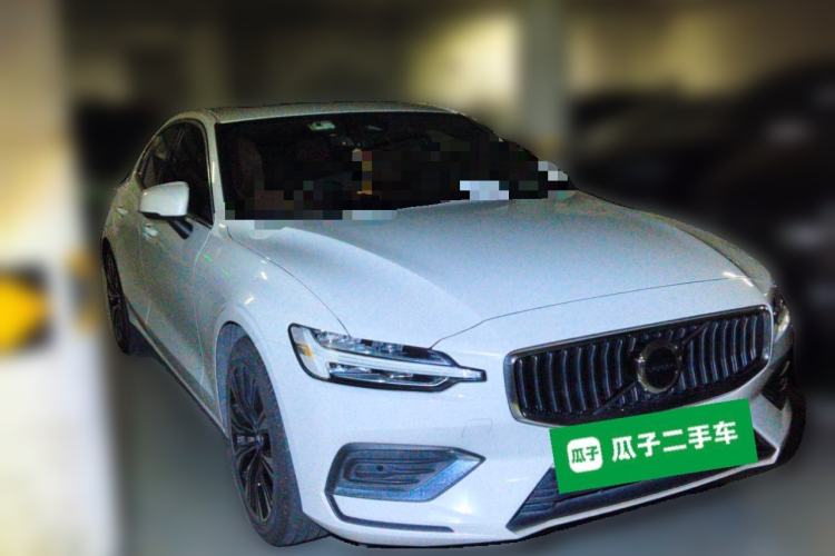 Used Volvo S60 2023 B4 Zhiyuan Luxury Edition Front Right 45 Deg