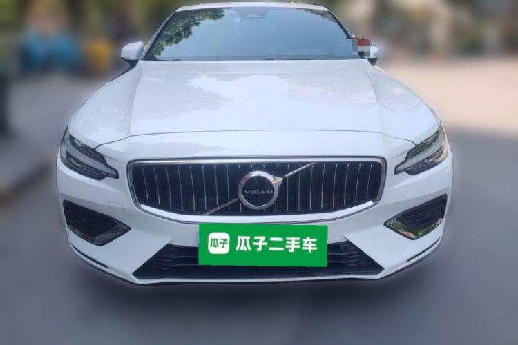Used Volvo S60 2023 B4 Zhiyi Luxury Edition Front