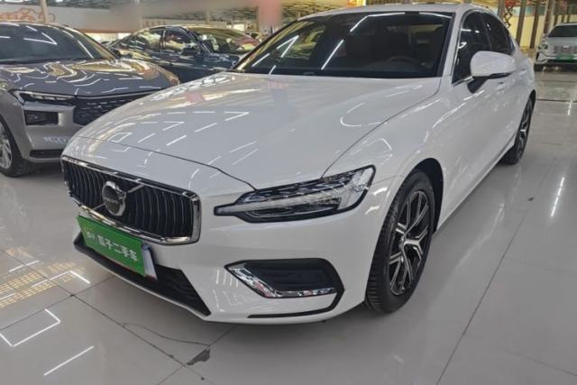 Used Volvo S60 2023 B4 Zhiyi Luxury Edition