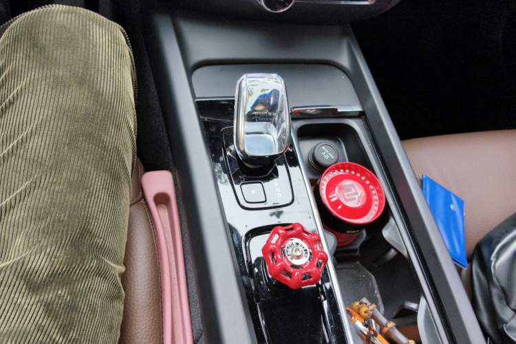 Used Volvo S60 2023 B4 Zhiyi Luxury Edition Gear Lever