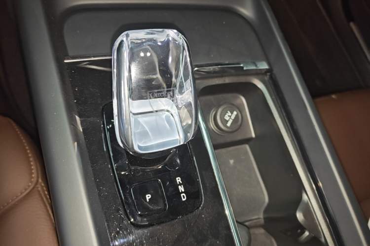 Used Volvo S60 2023 B4 Zhiyi Luxury Edition Gear Lever