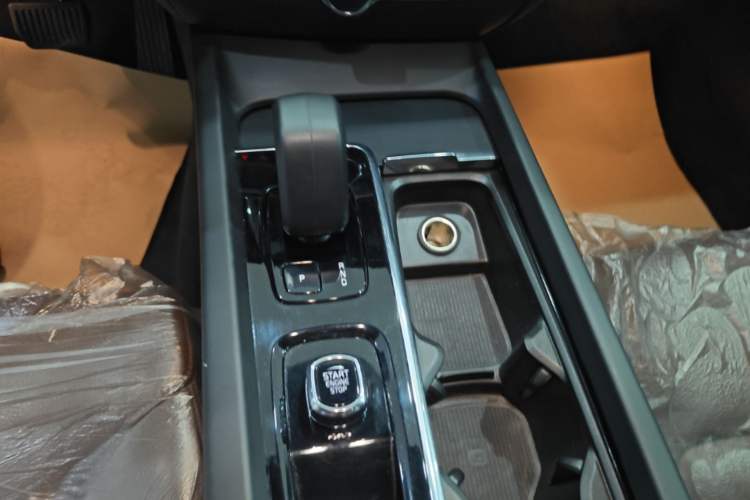Used Volvo S60 2023 B4 Zhiyi Luxury Edition Gear Lever