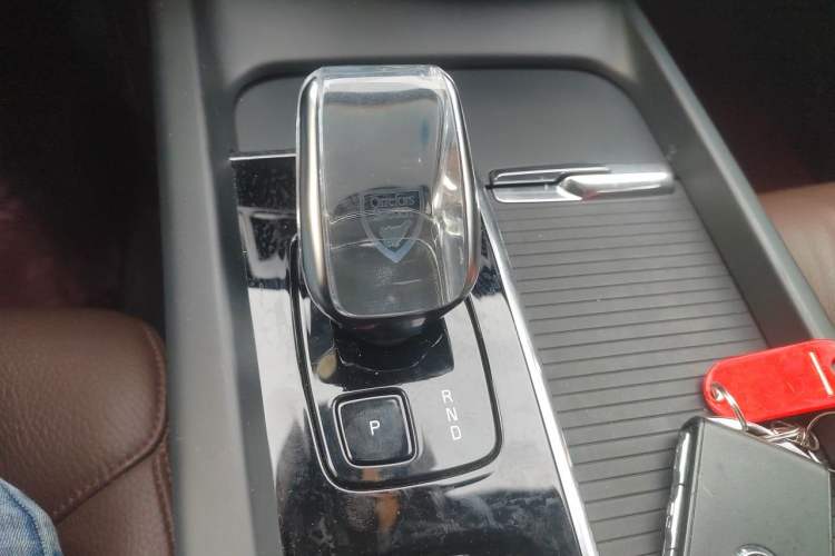 Used Volvo S60 2023 B4 Zhiyi Luxury Edition Gear Lever