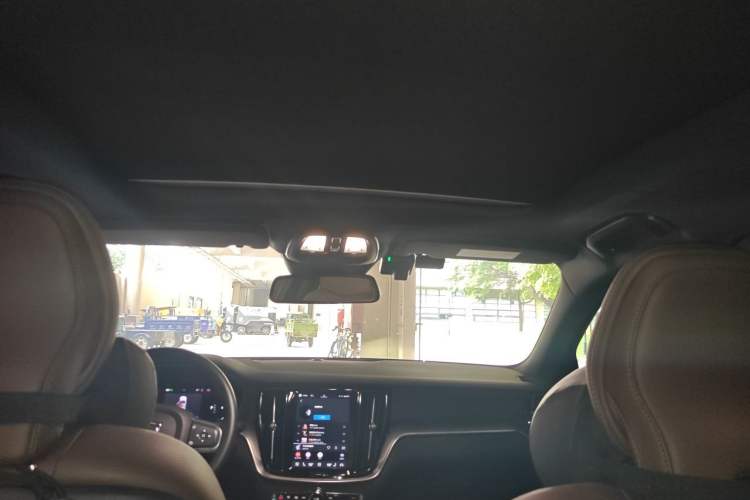 Used Volvo S60 2023 B4 Zhiyi Luxury Edition Headliner